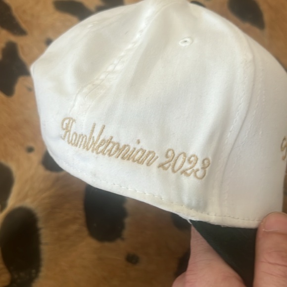 Rare siegelamn stable hat from the Hamnletonian 2023 - Picture 2 of 4